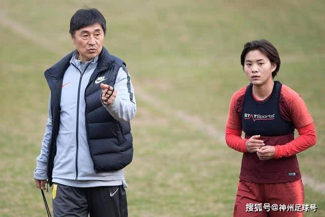 伦纳德突访多伦多引发猜测，交易前景面临调查困扰