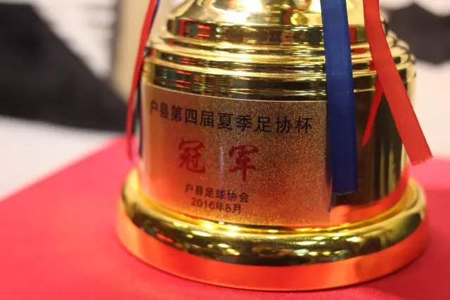 哈里王子回归英国的计划揭晓，期待与王室成员共同亮相